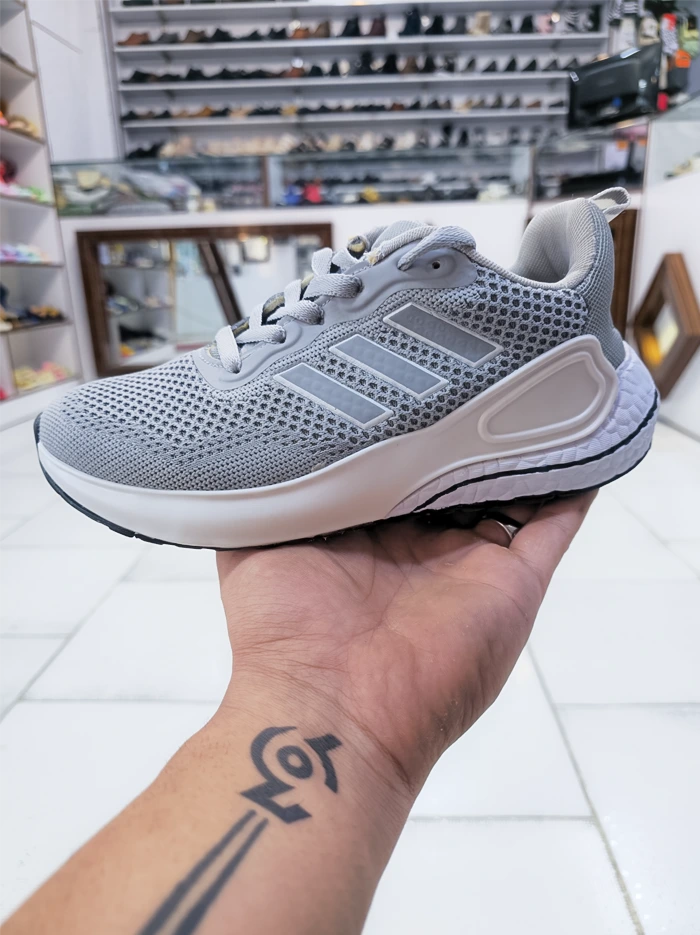 کفش اسپرت زنانه آدیداس ماهور رنگ طوسی