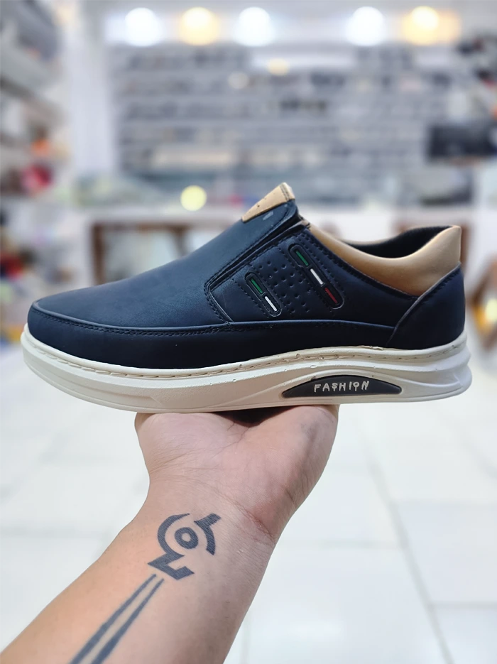 کفش کلاسیک مردانه سام ستاری رنگ سرمه‌ای با طراحی رسمی و کفی راحت – مناسب محیط کاری و مجالس | کفشدونی